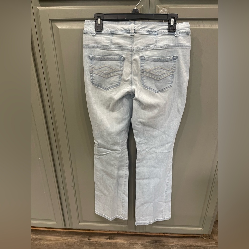 Style & Co women’s bootcut jeans 4 - Picture 2 of 4